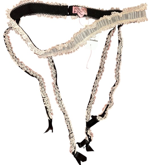 Agent Provocateur Black and Cream Lace garter Belt NEW NWT M - Picture 3 of 7